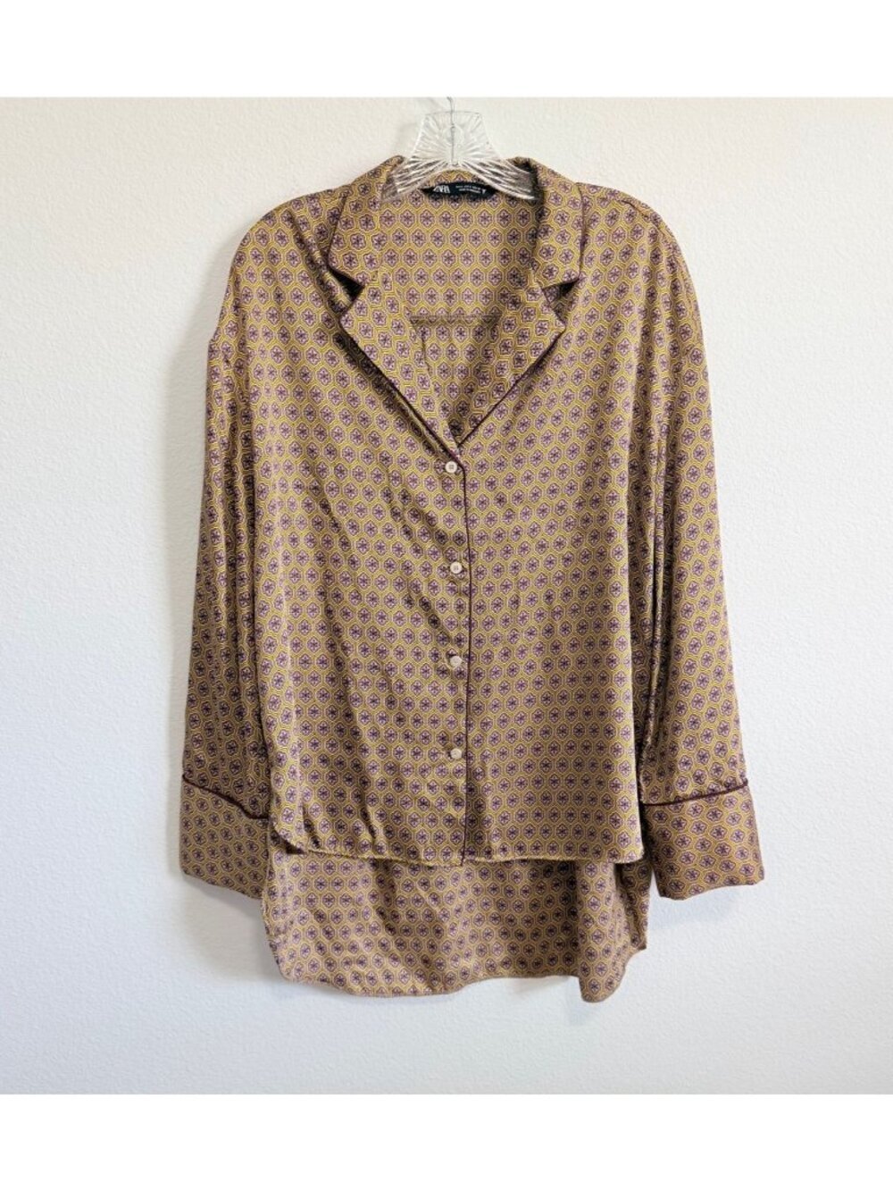 Zara Long Sleeve Button Up Collared Hi-Low Geo Satin Shirt Women's Size S